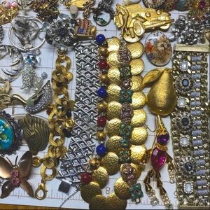 Big 3 LBs unsearched, vintage, modern jewelry lot bundle~ necklaces, earrings